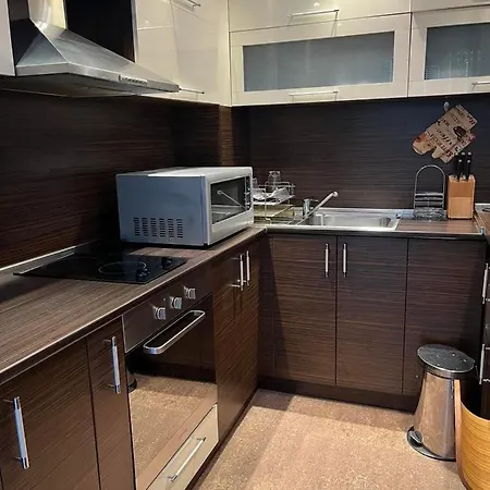 ломбарди Apartament *